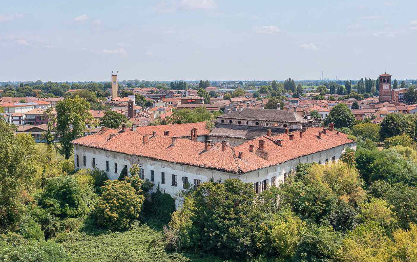 Castello Dei Landriani, Italy